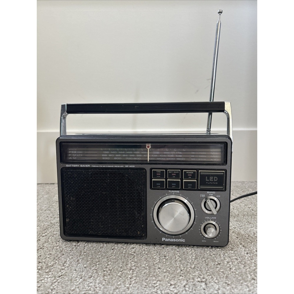 Vintage Panasonic RF-1403 PSB High Band AM/FM Radio—TESTED